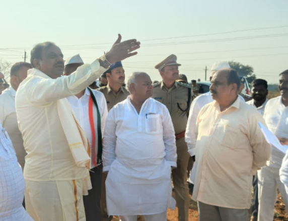 ಹಾವೇರಿಯಲ್ಲಿ ‘ಸಾಧನಾ ಸಂಭ್ರಮ’: ಫೆ. 13ಕ್ಕೆ ಲಕ್ಷ ಫಲಾನುಭವಿಗಳಿಗೆ ಹಕ್ಕುಪತ್ರ ಭಾಗ್ಯ!